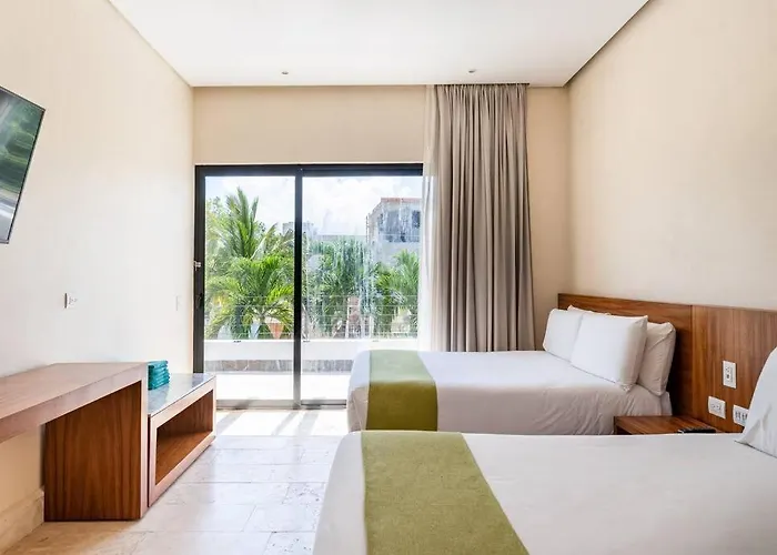 Villa With Jacuzzi & Pool With Great Concierge Service