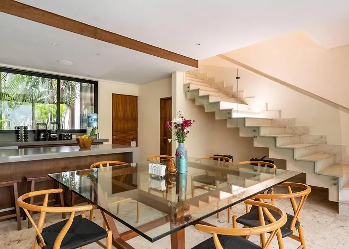 Villa With Jacuzzi & Pool With Great Concierge Service *