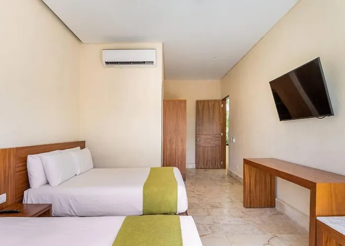 Villa With Jacuzzi & Pool With Great Concierge Service *